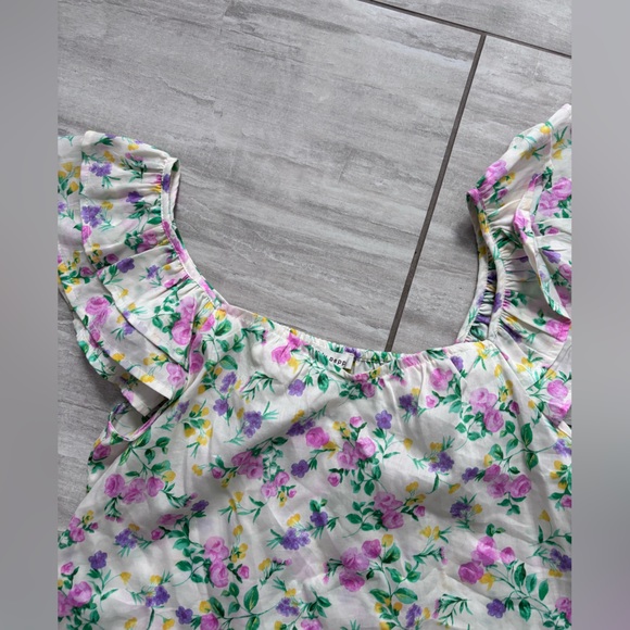 Floral Ruffle Sleeve Top - Picture 6 of 8